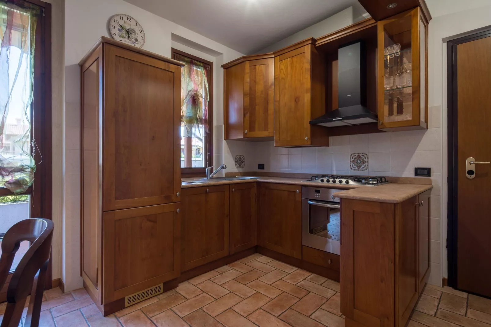 Casara F10-Kitchen