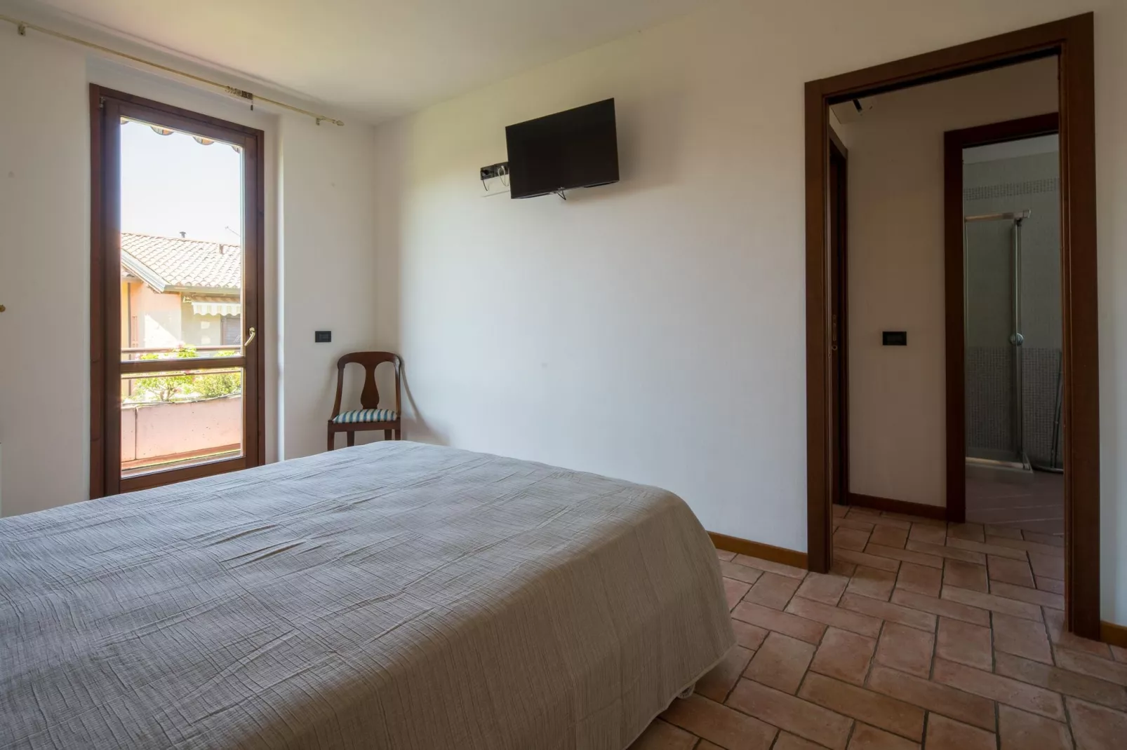 Casara F10-Bedroom
