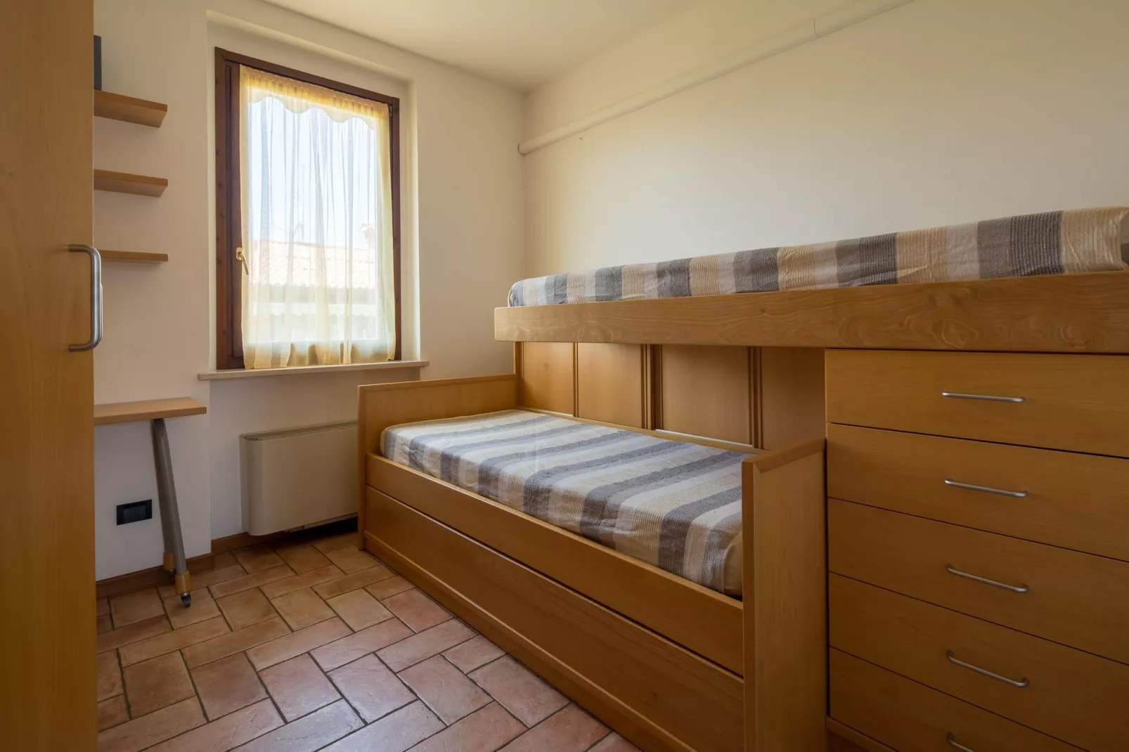 Casara F10-Bedroom