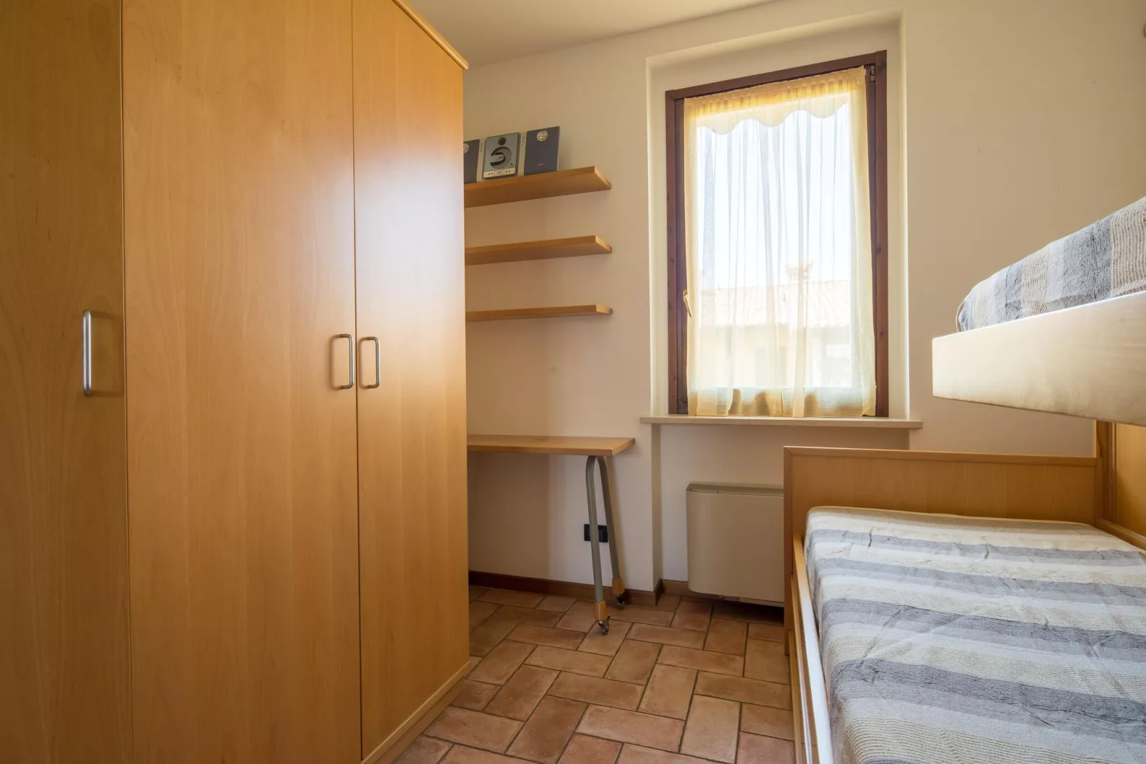 Casara F10-Bedroom