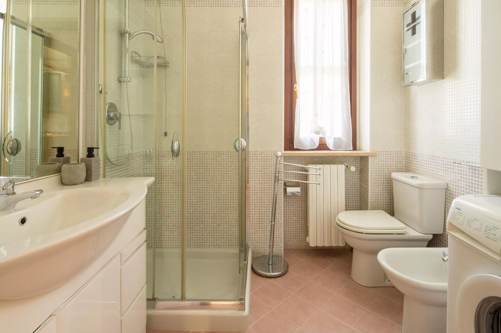 Casara F10-Bathroom