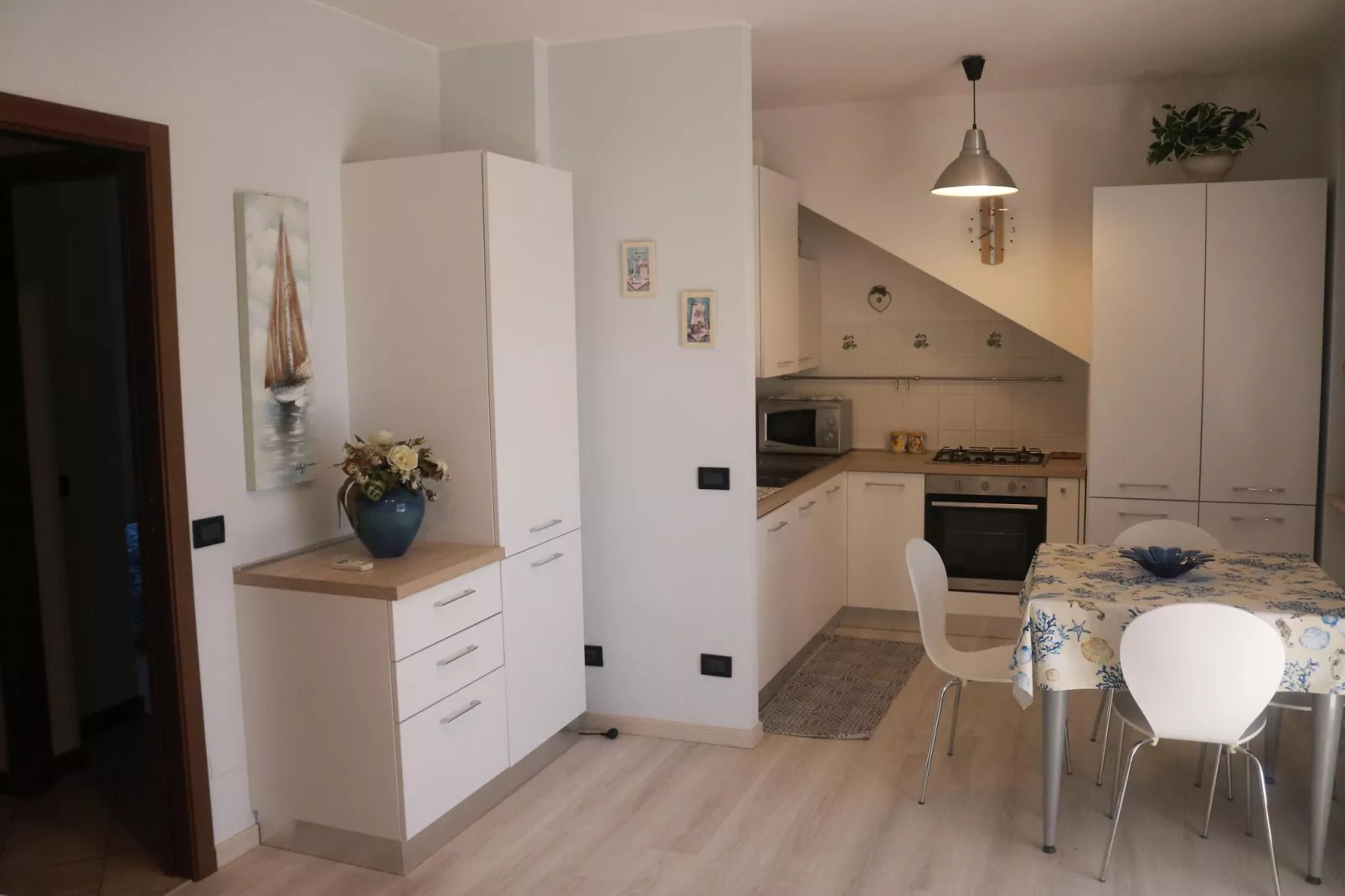 Casara 11 - B-Dining room
