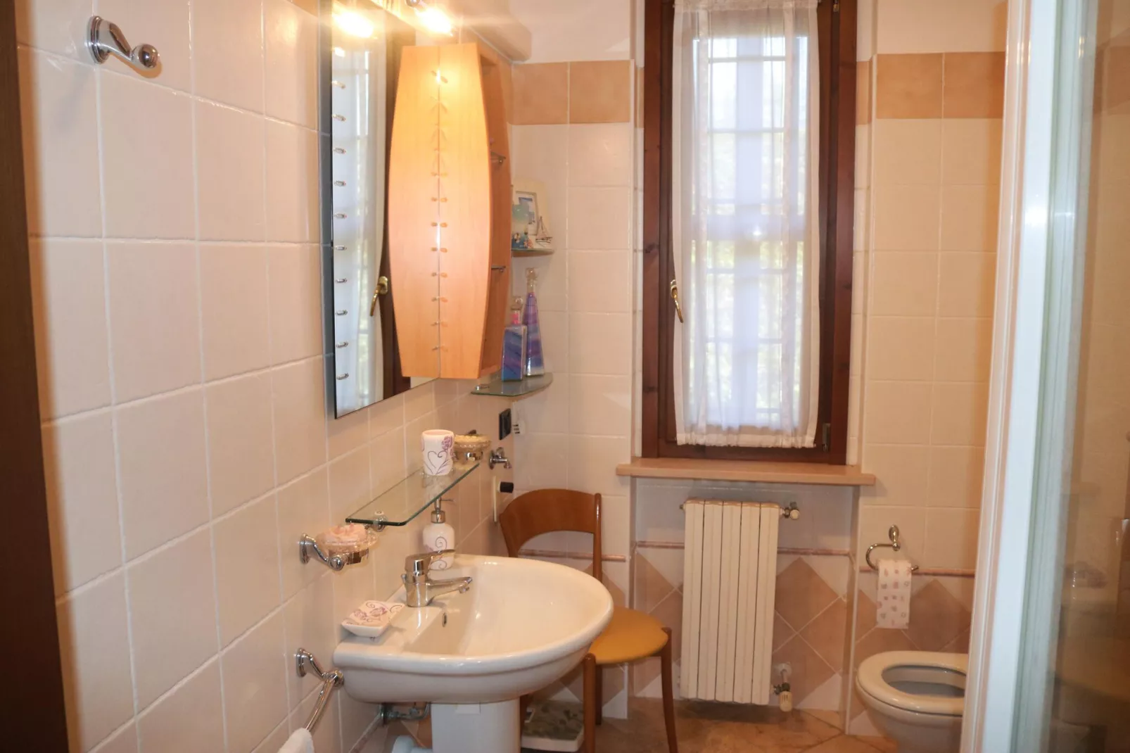 Casara 11 - B-Bathroom