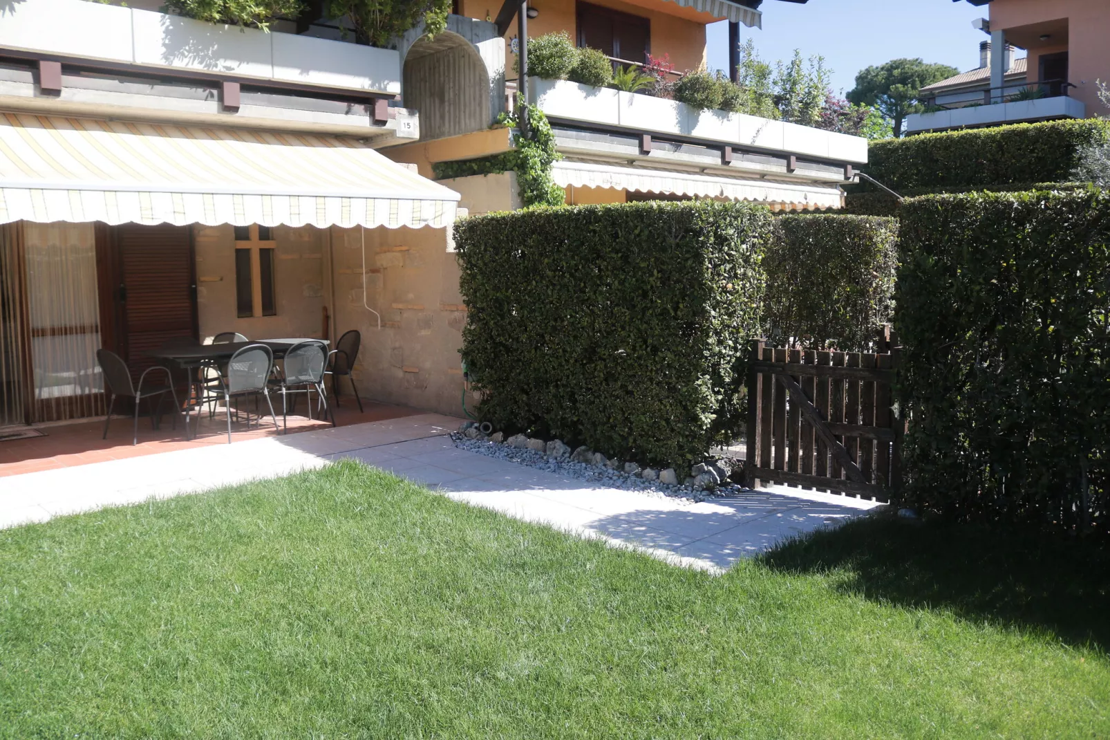 Casara 11 - B-Gardens summer