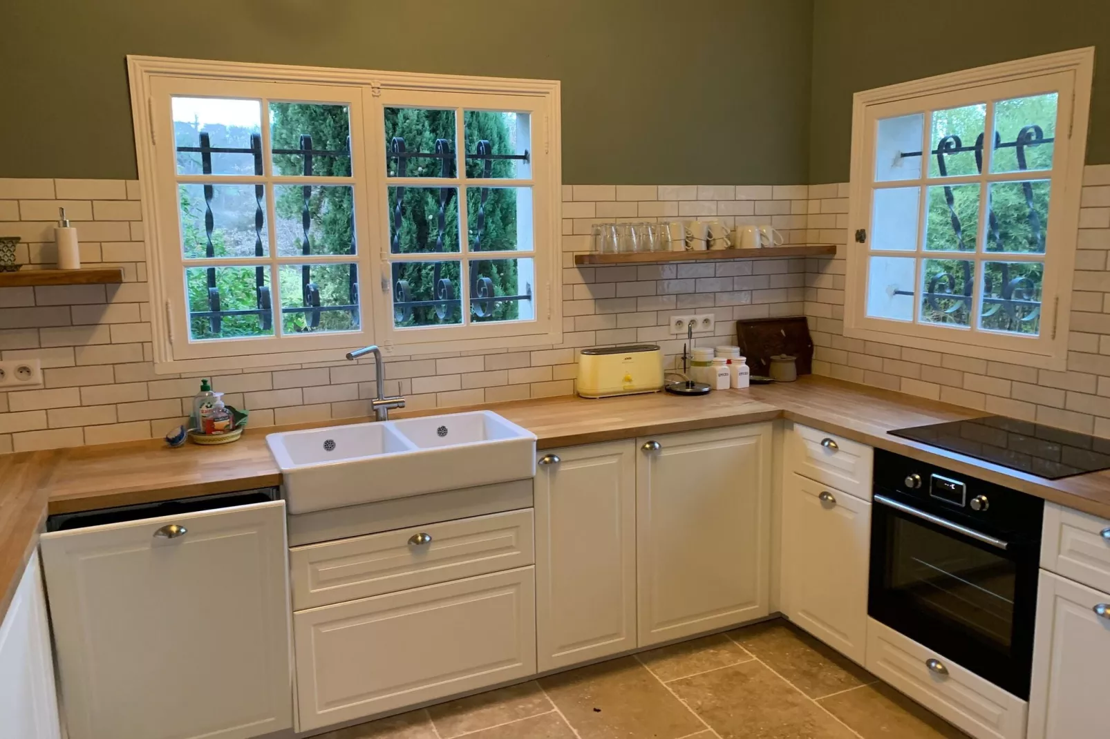 Belle Villa 16 pers Piscine-Kitchen