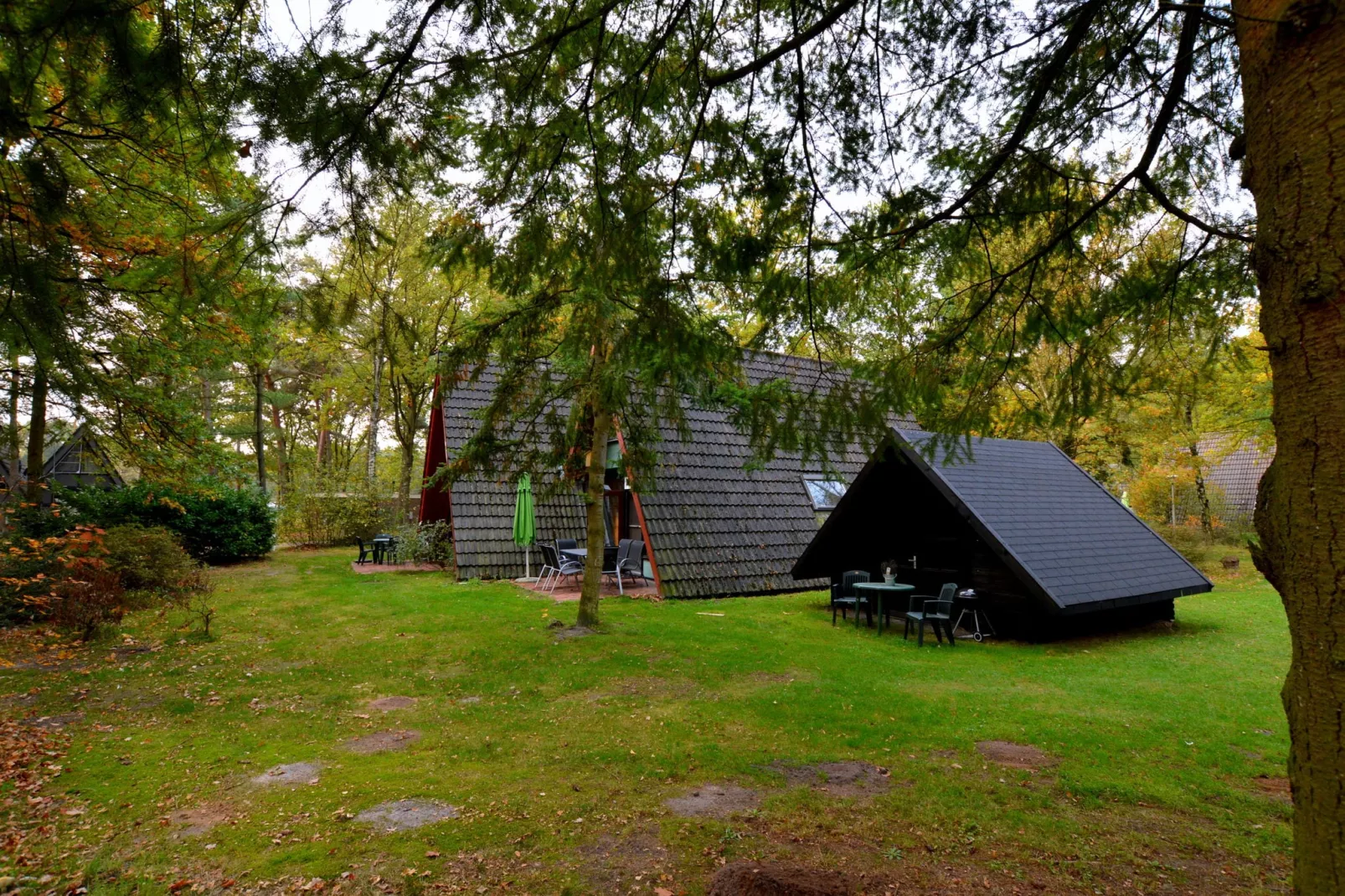 Anjer Bungalow 61-Exterior summer