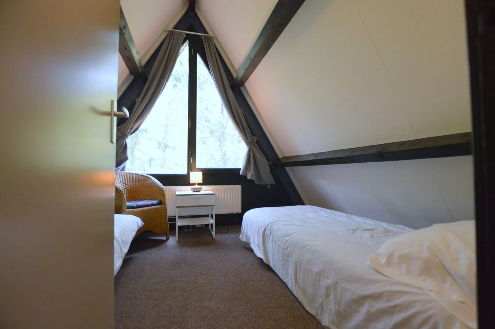 Anjer Bungalow 61-Bedroom