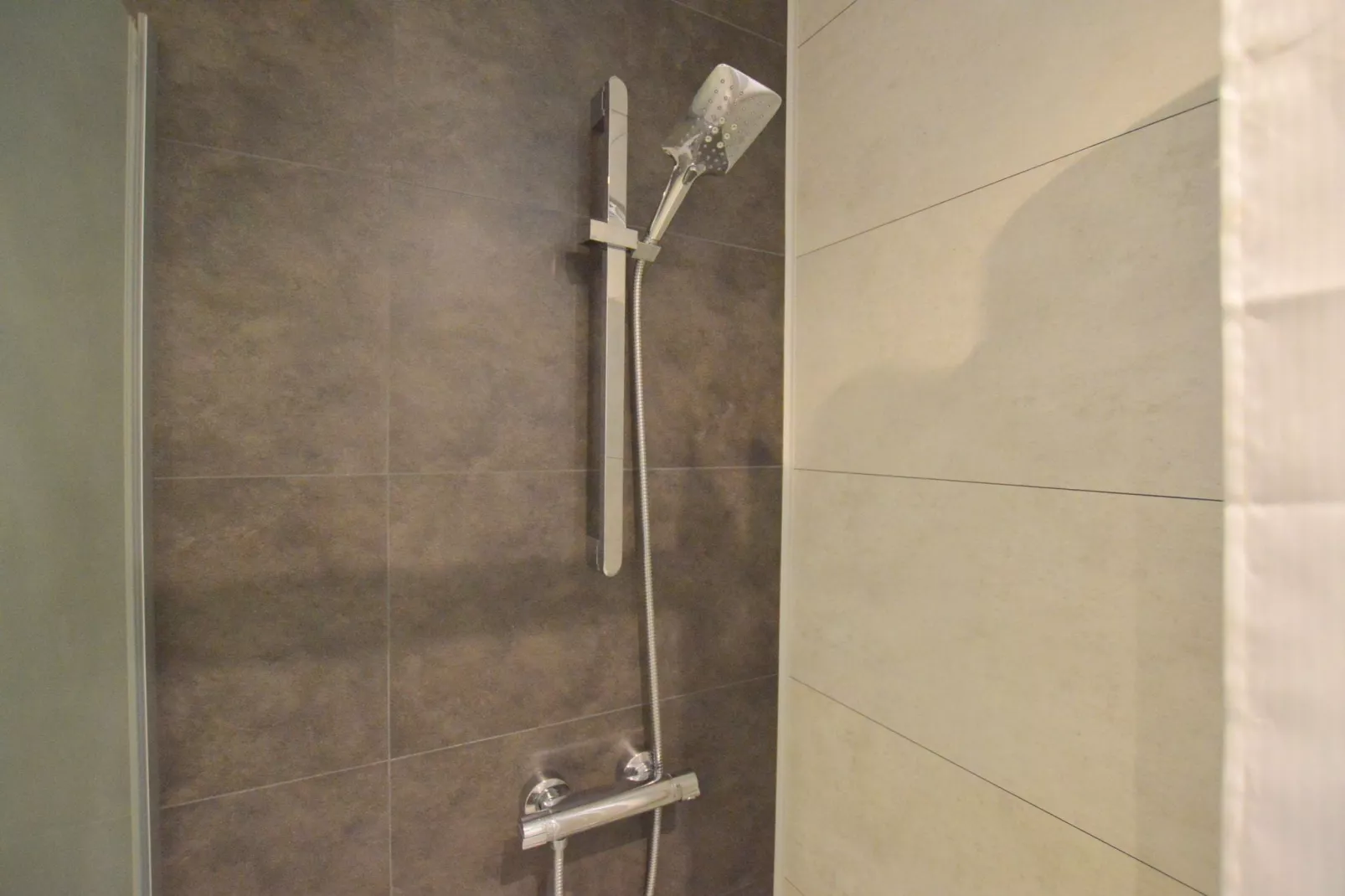 Anjer Bungalow 61-Bathroom