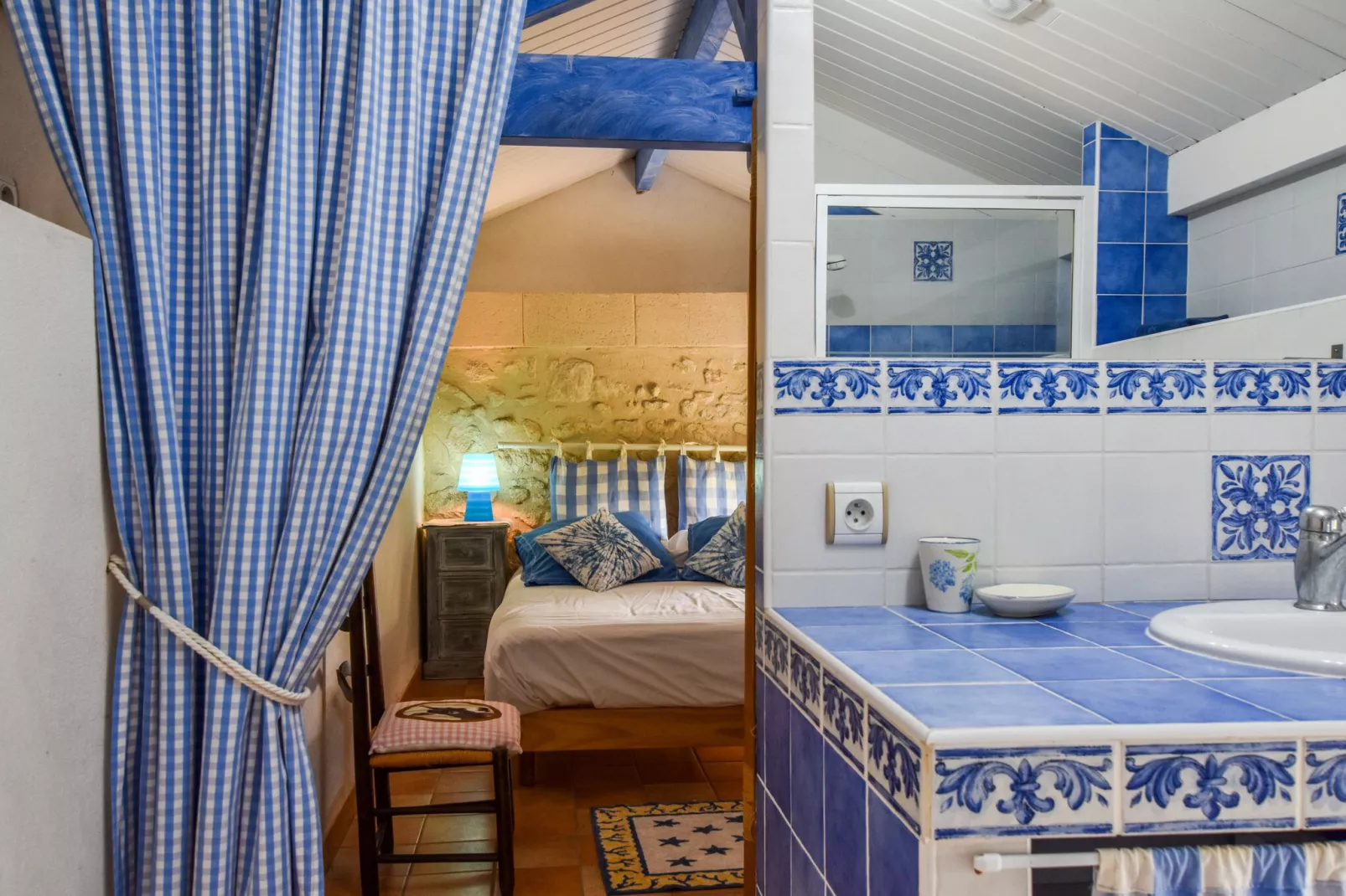 Le Pigeonnier-Bedroom