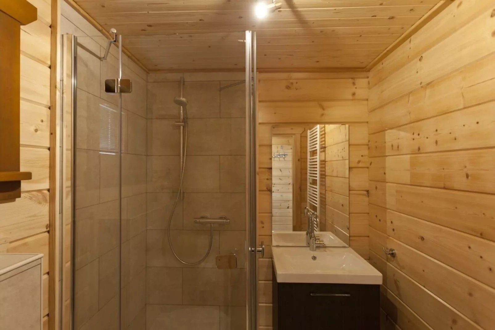 Ecolodge 2-Bathroom