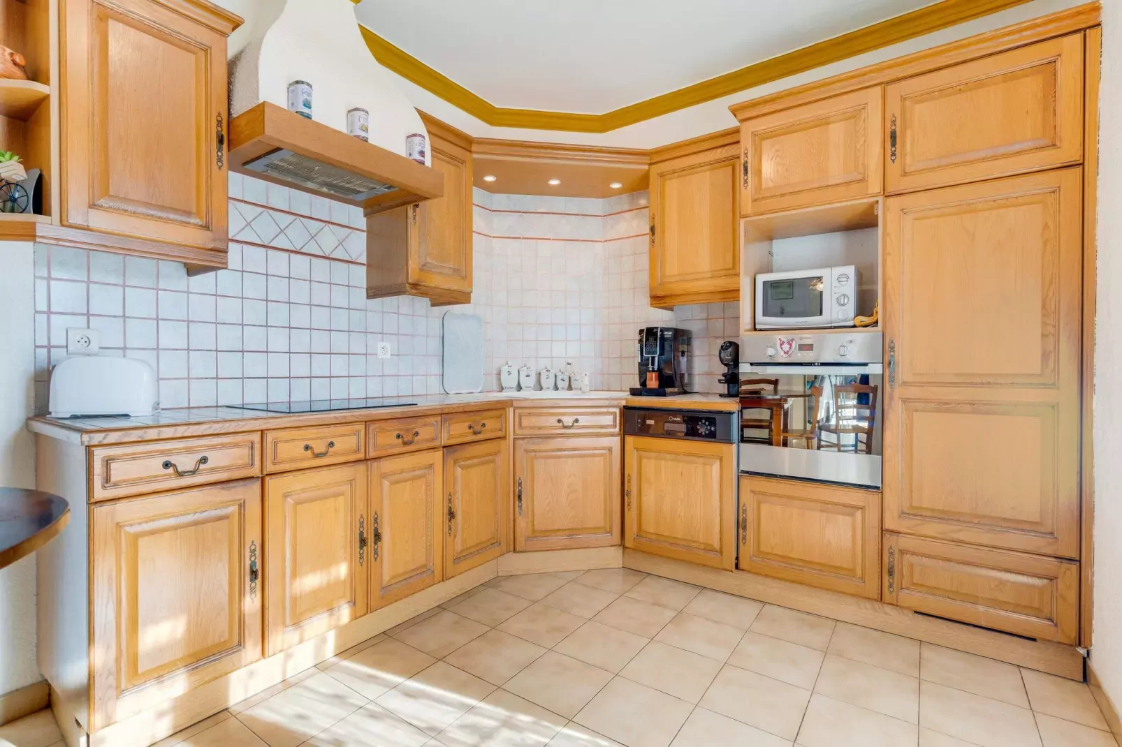 Villa Sorgues-Kitchen