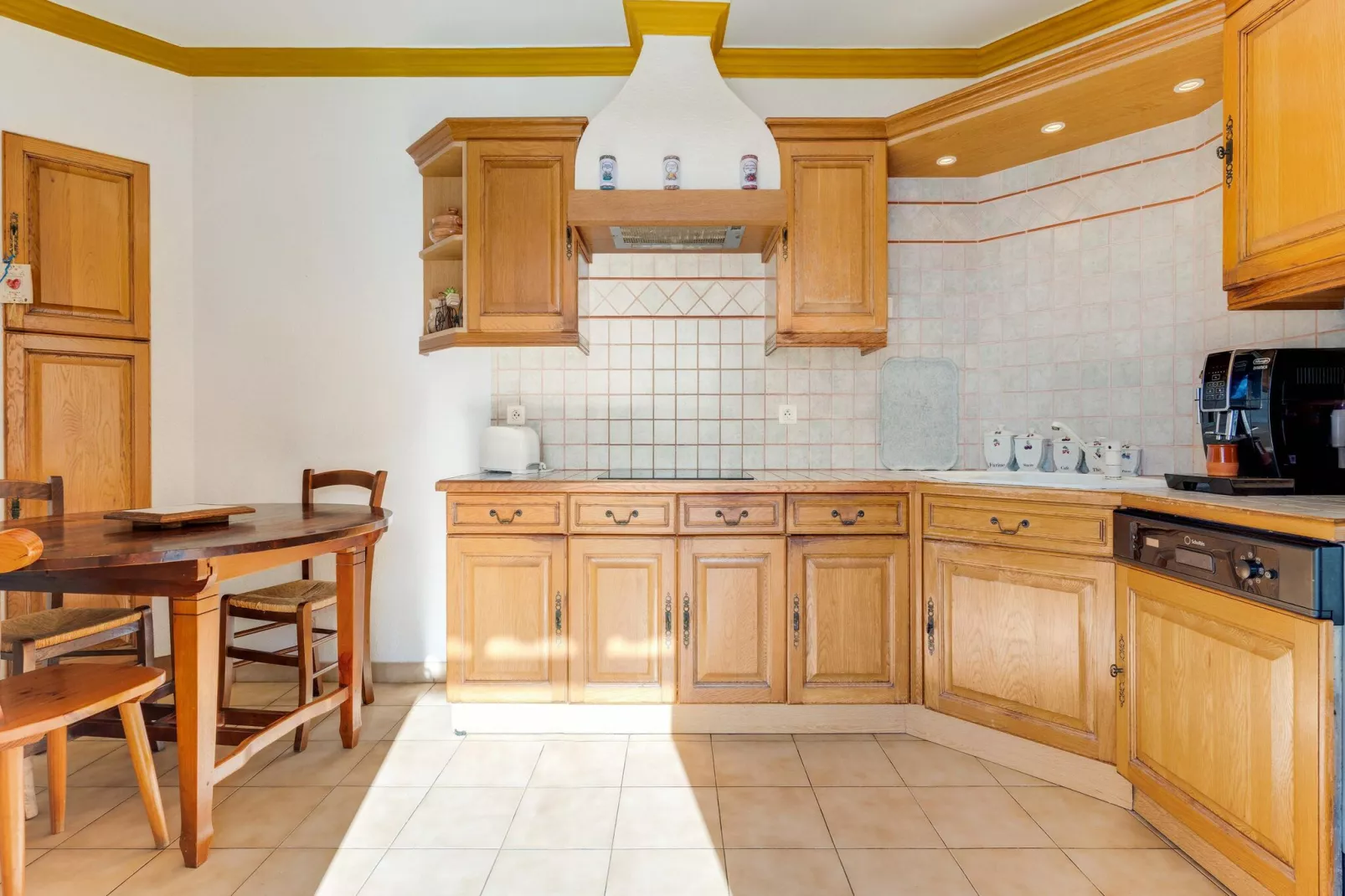 Villa Sorgues-Kitchen