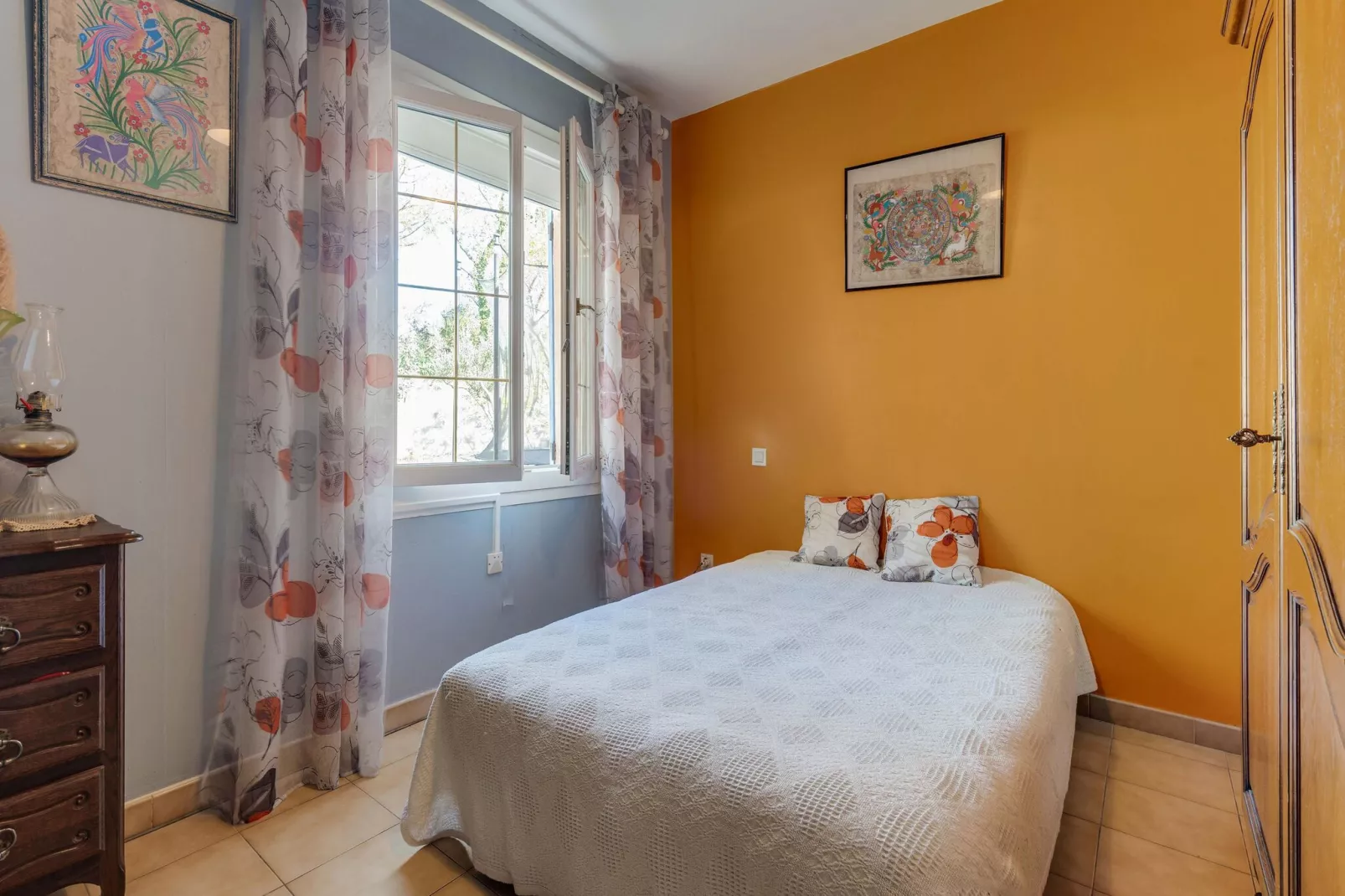 Villa Sorgues-Bedroom