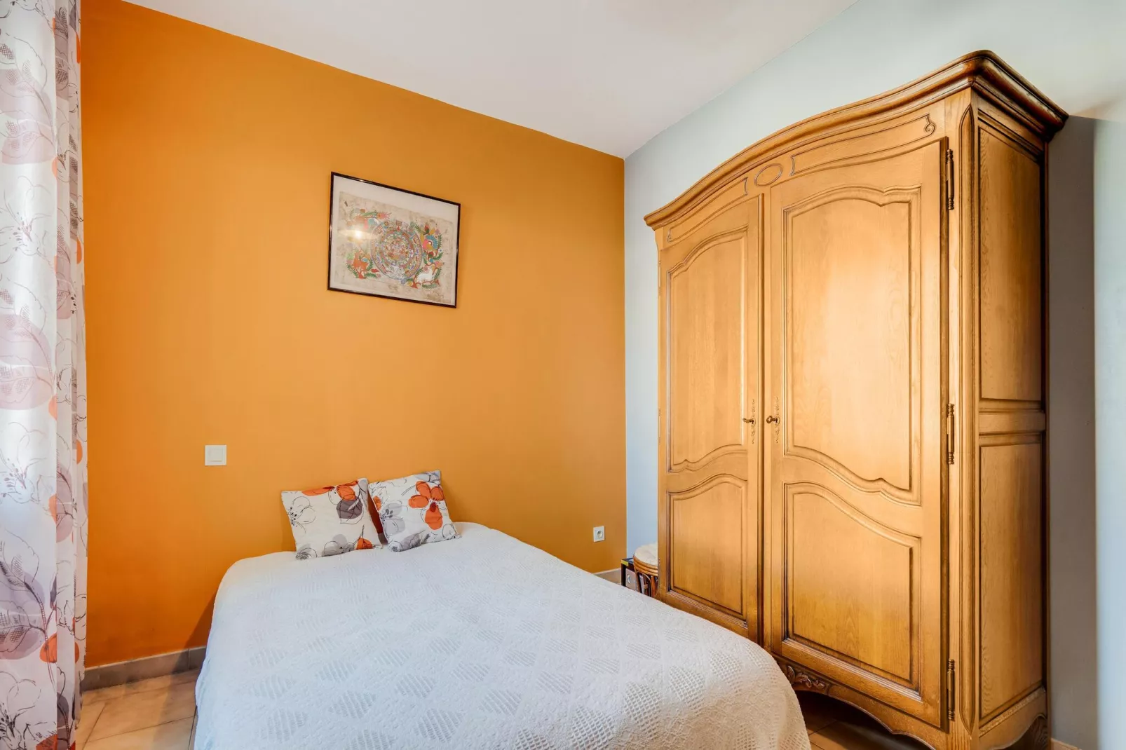 Villa Sorgues-Bedroom