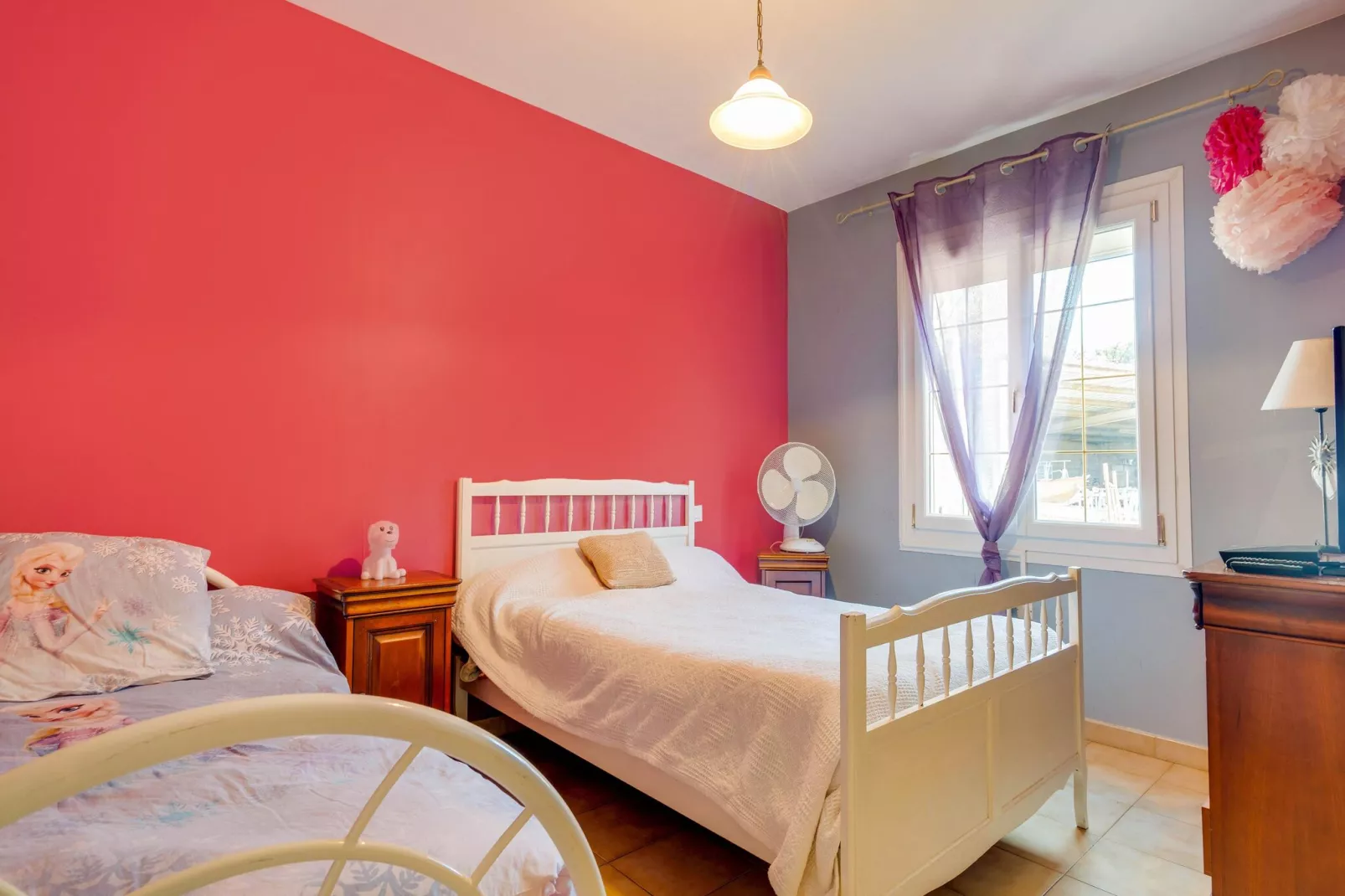 Villa Sorgues-Bedroom