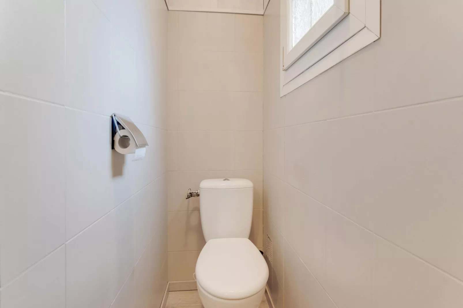 Villa Sorgues-Bathroom