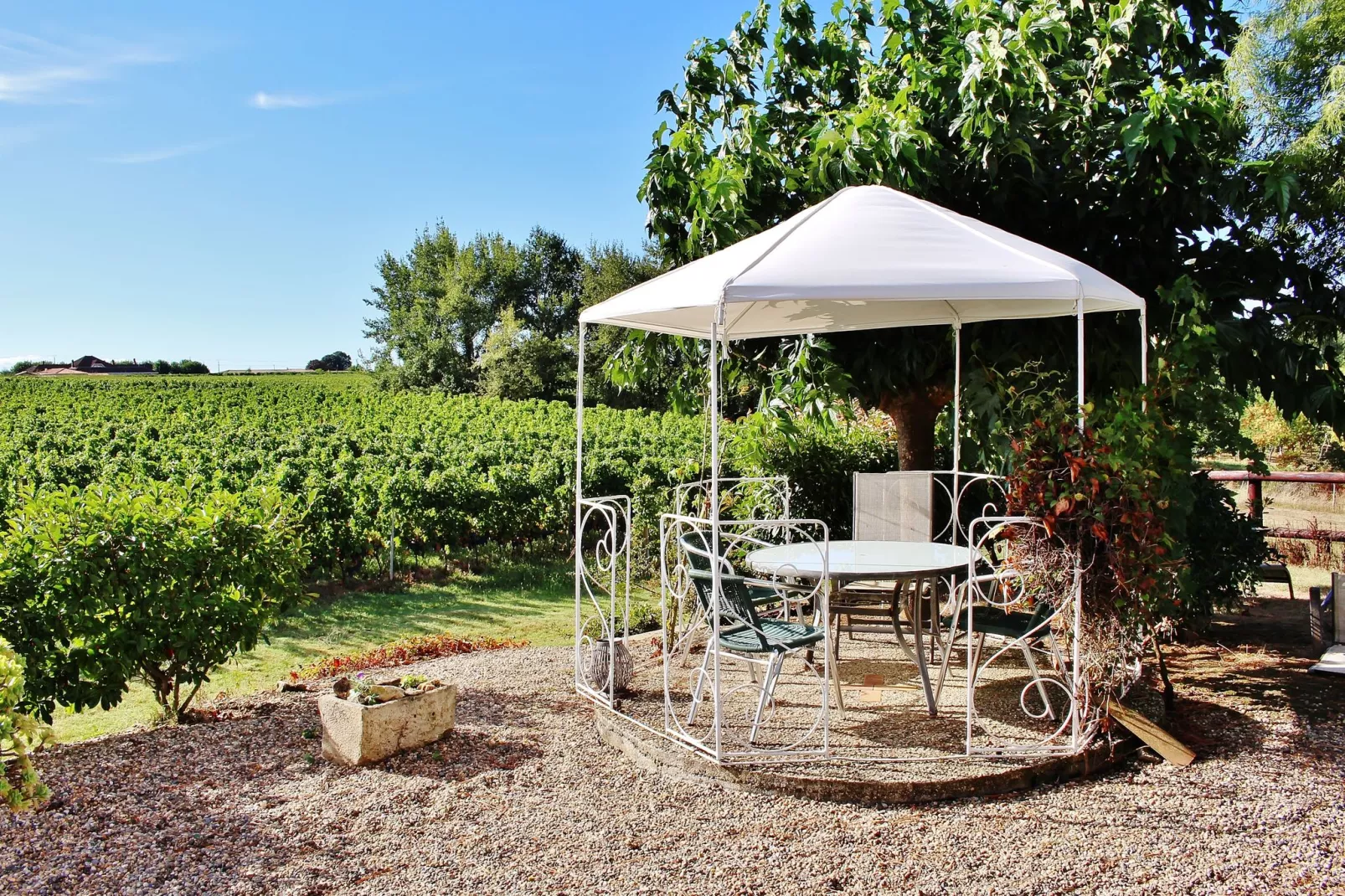 Le Pigeonnier-Terrace balcony