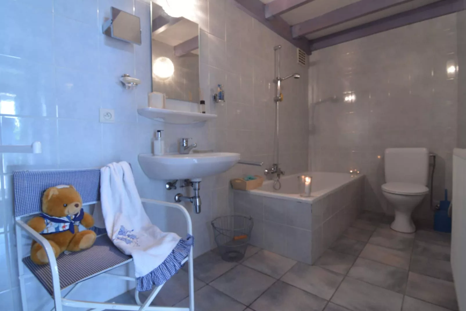 Casteeldoorn-Bathroom
