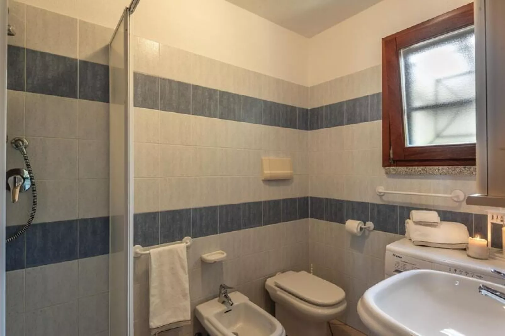 Ferienanlage Budoni-BILO 4 Residence "le Dimore di Budoni-Bathroom