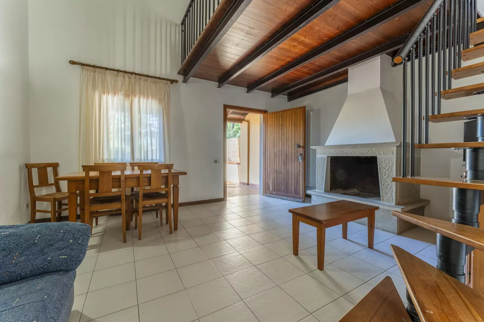 Marangone-Dining room