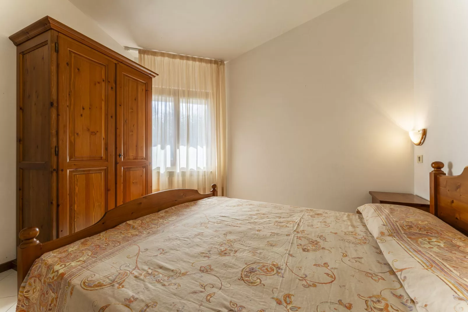Marangone-Bedroom