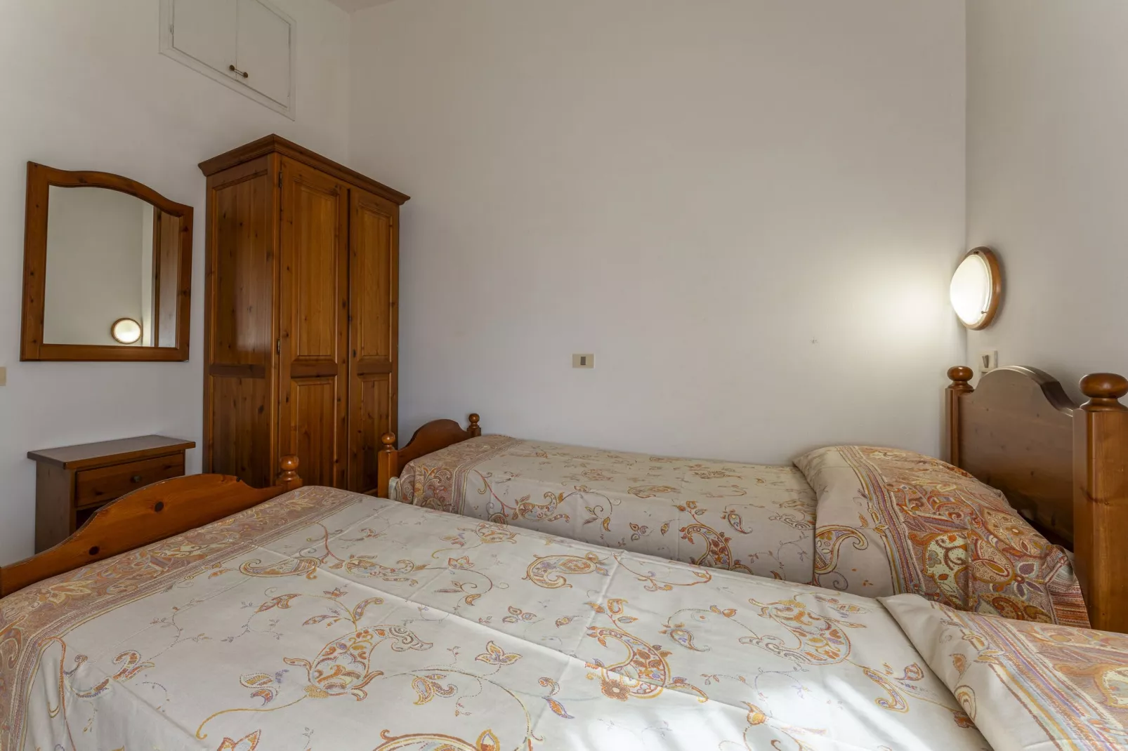Marangone-Bedroom