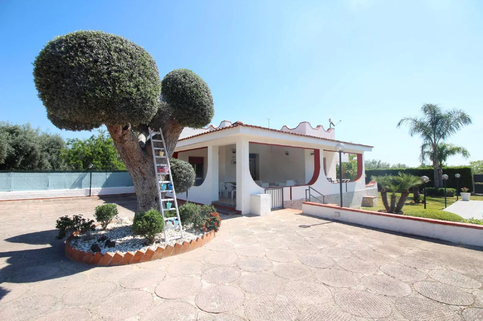 Villa Floridia Siracusa-Außenbereich Sommer