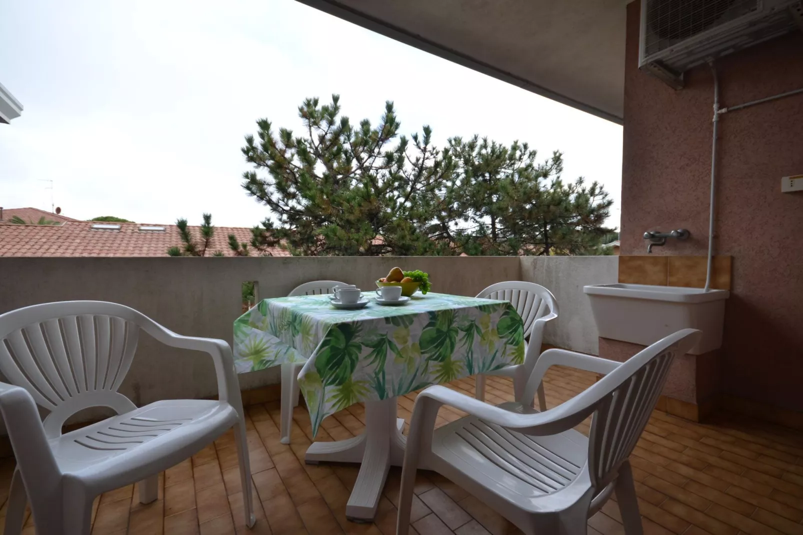 Holiday flats Condominio Orsa Maggiore Lignano Pineta-C5-Terrace balcony
