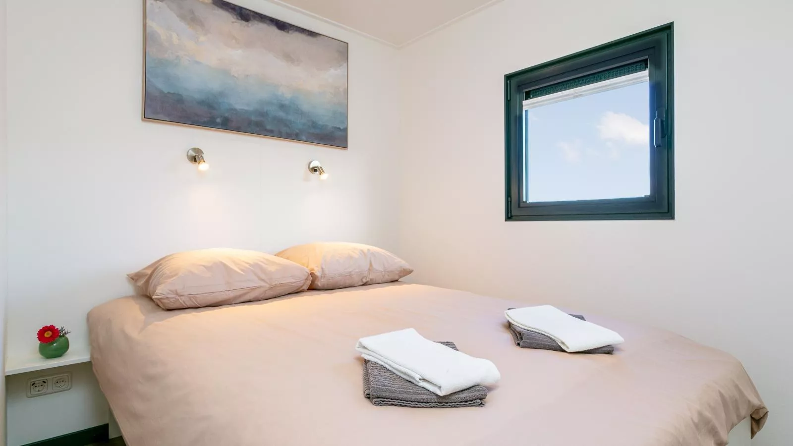 Lymaris-Bedroom