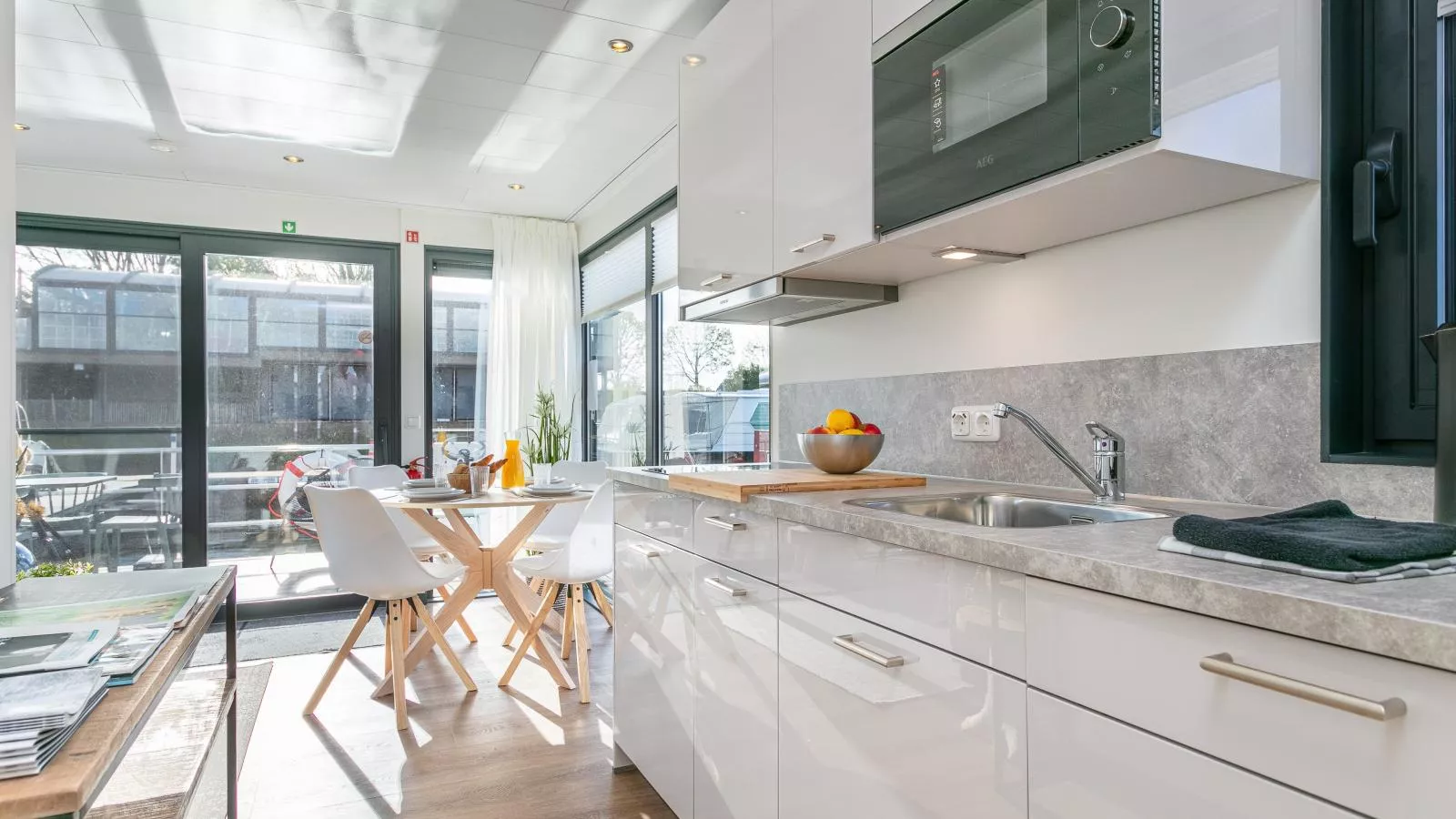 Lymaris-Kitchen