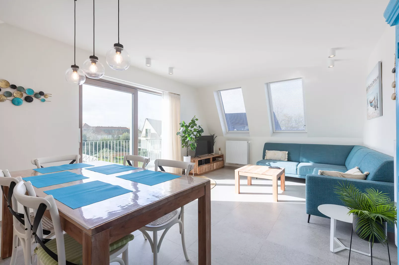 West Bay Blok A 0201-Esszimmer
