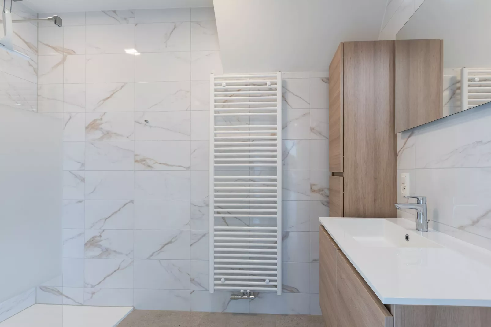 West Bay Blok A 0201-Badezimmer