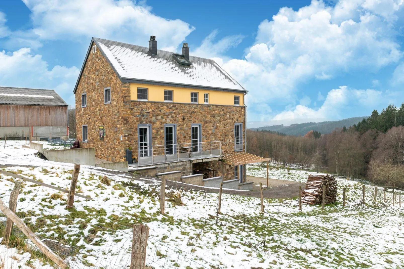 Magnifique habitation pour 15 personnes-Extérieur hiver