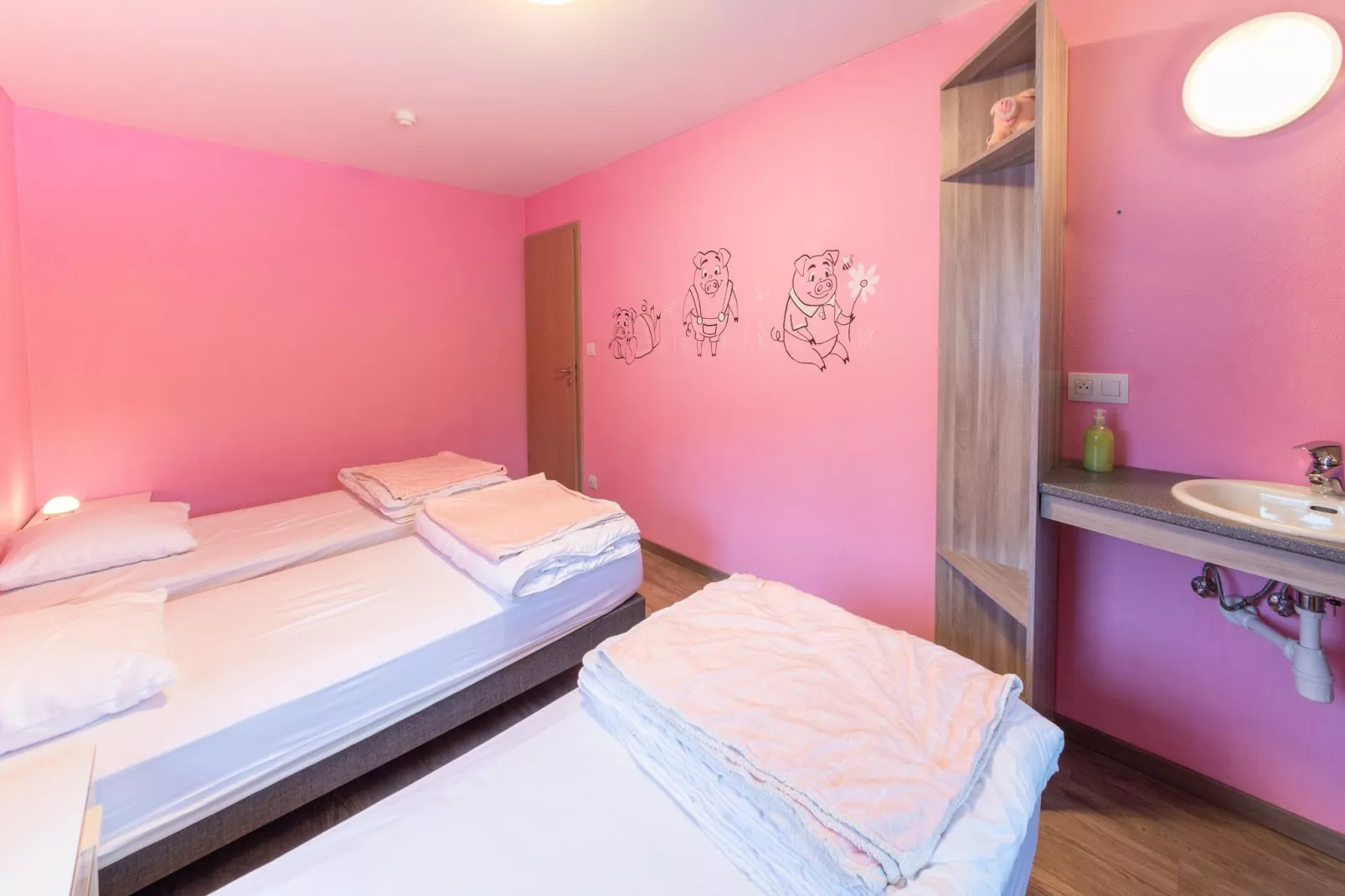 Magnifique habitation pour 15 personnes-Chambre