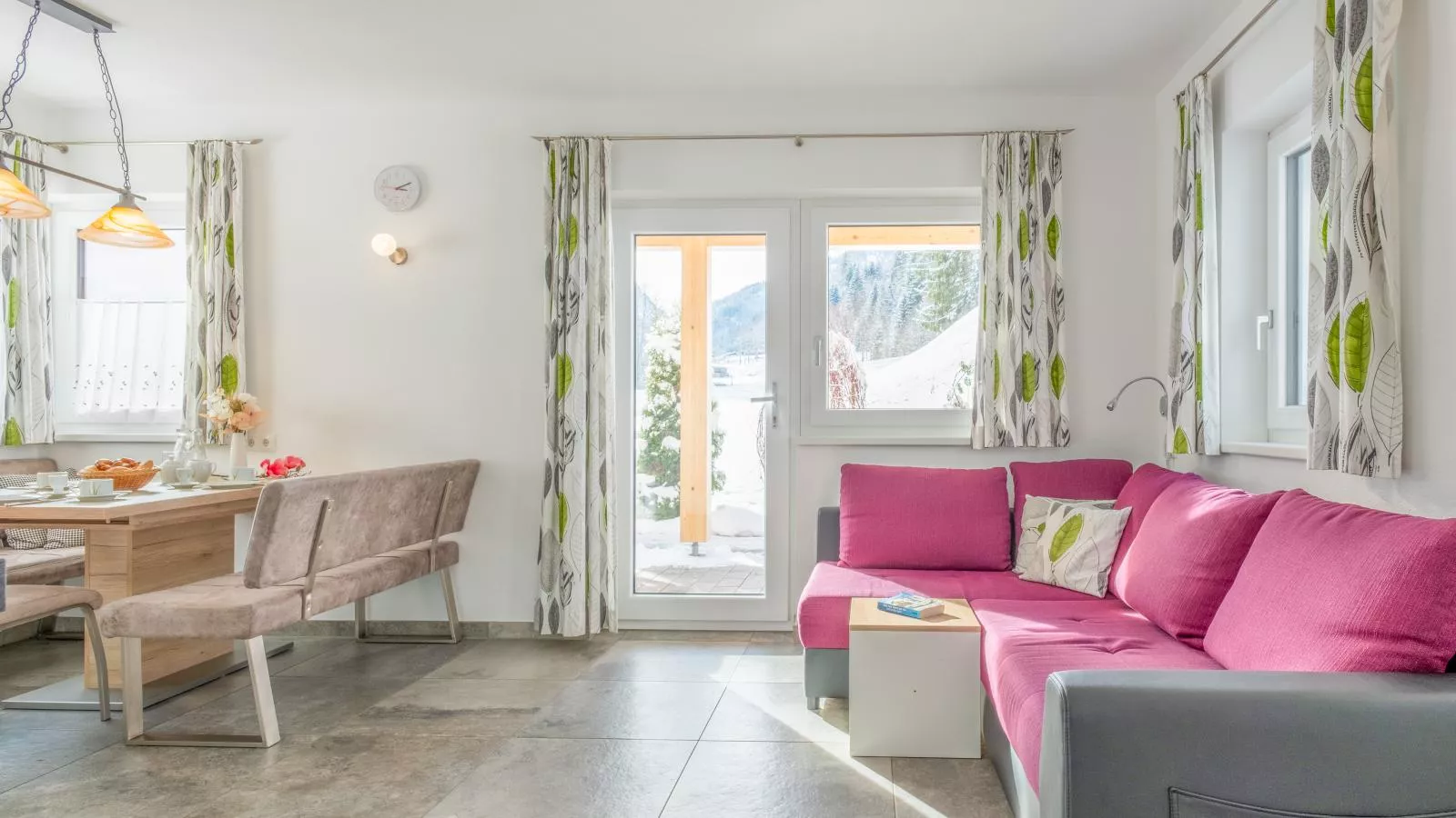 Blick auf den Rettenstein Top 1-Living room