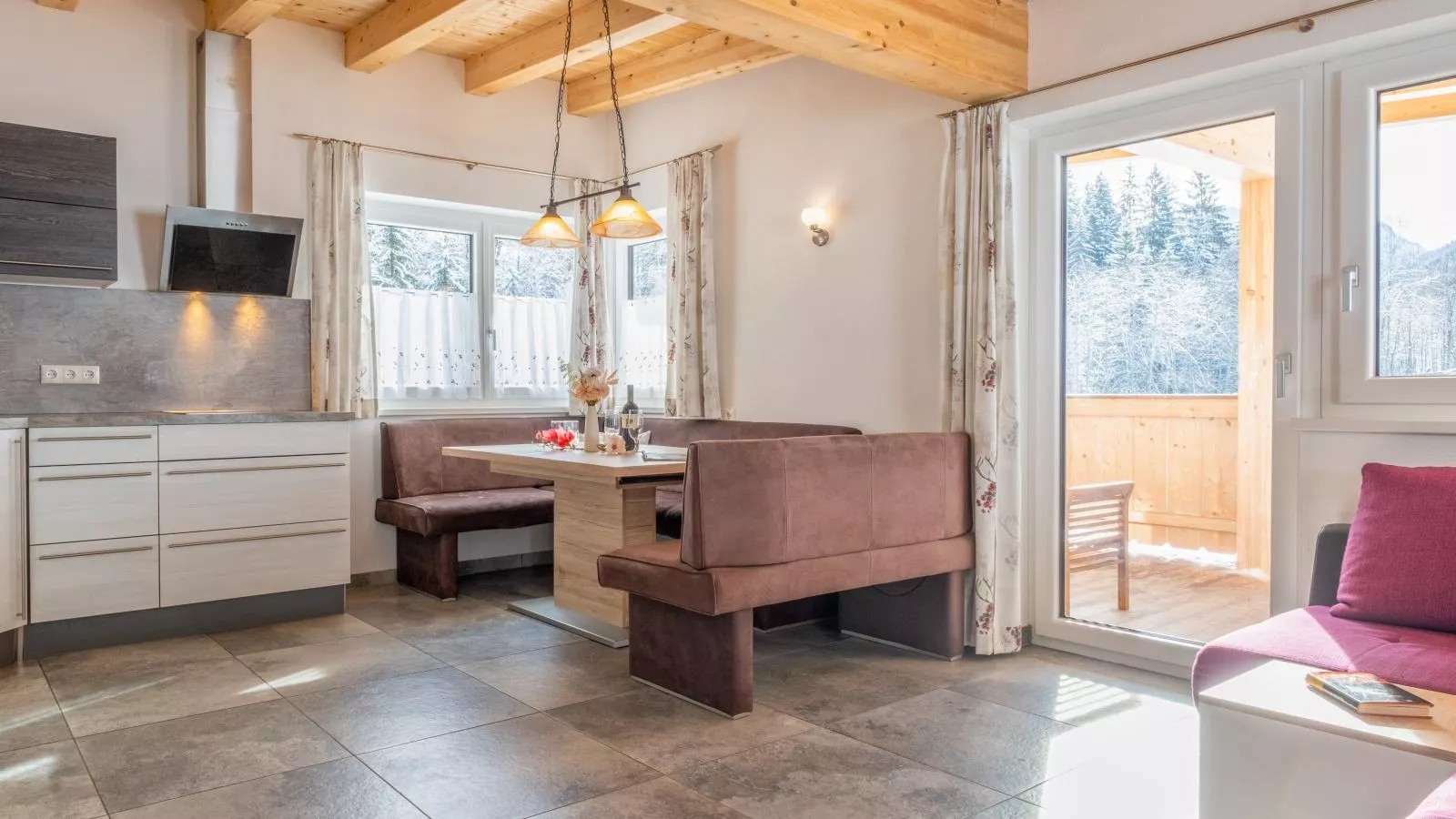 Blick auf den Rettenstein Top 2-Dining room