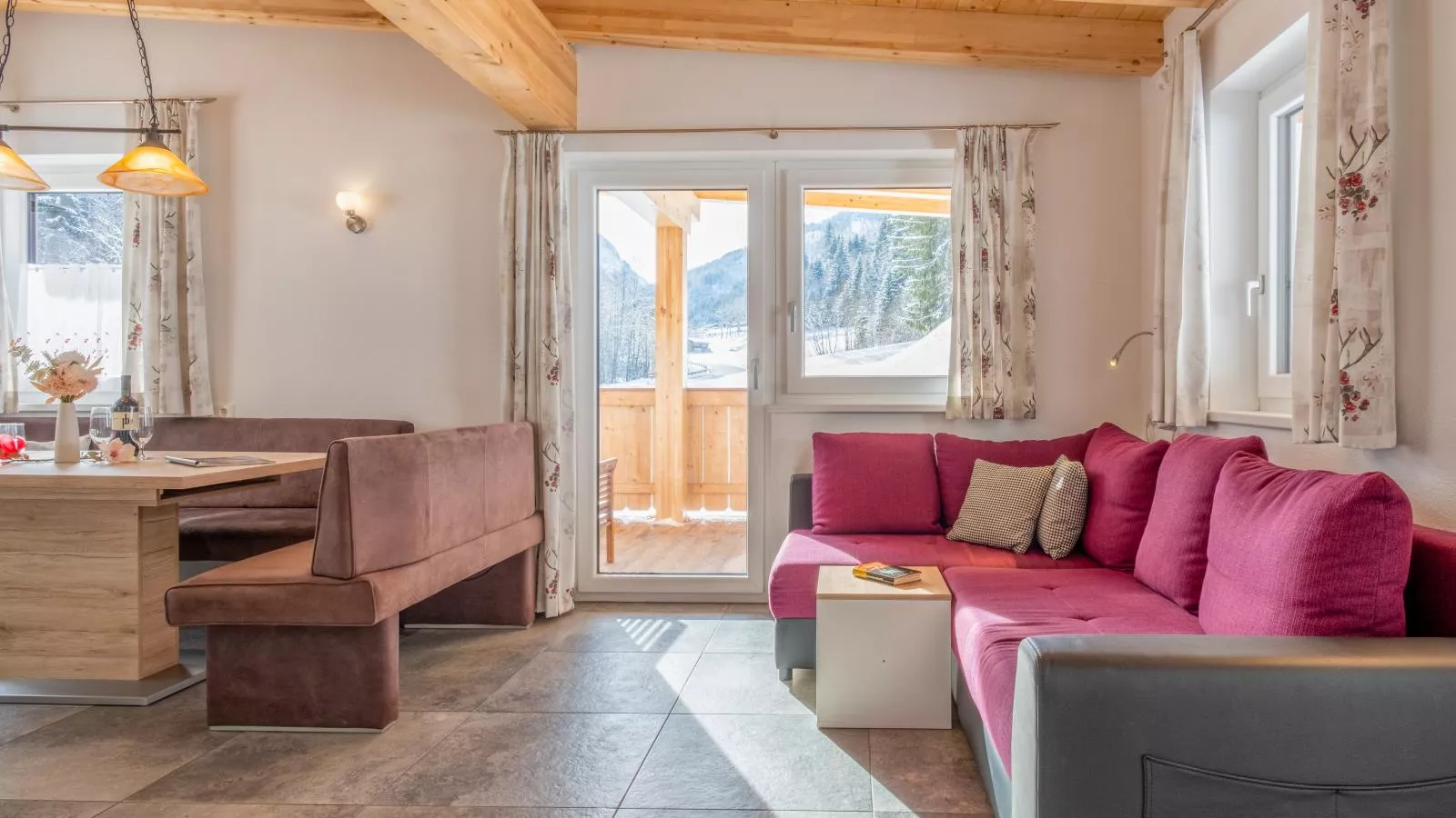 Blick auf den Rettenstein Top 2-Living room