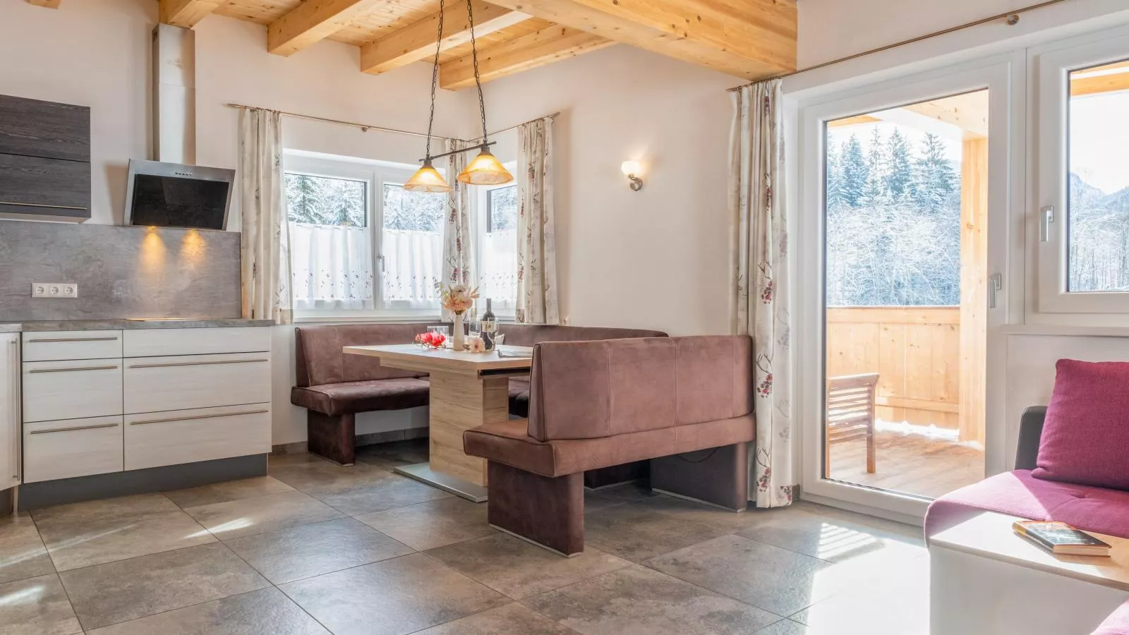Blick auf den Rettenstein Top 1 und 2-Dining room