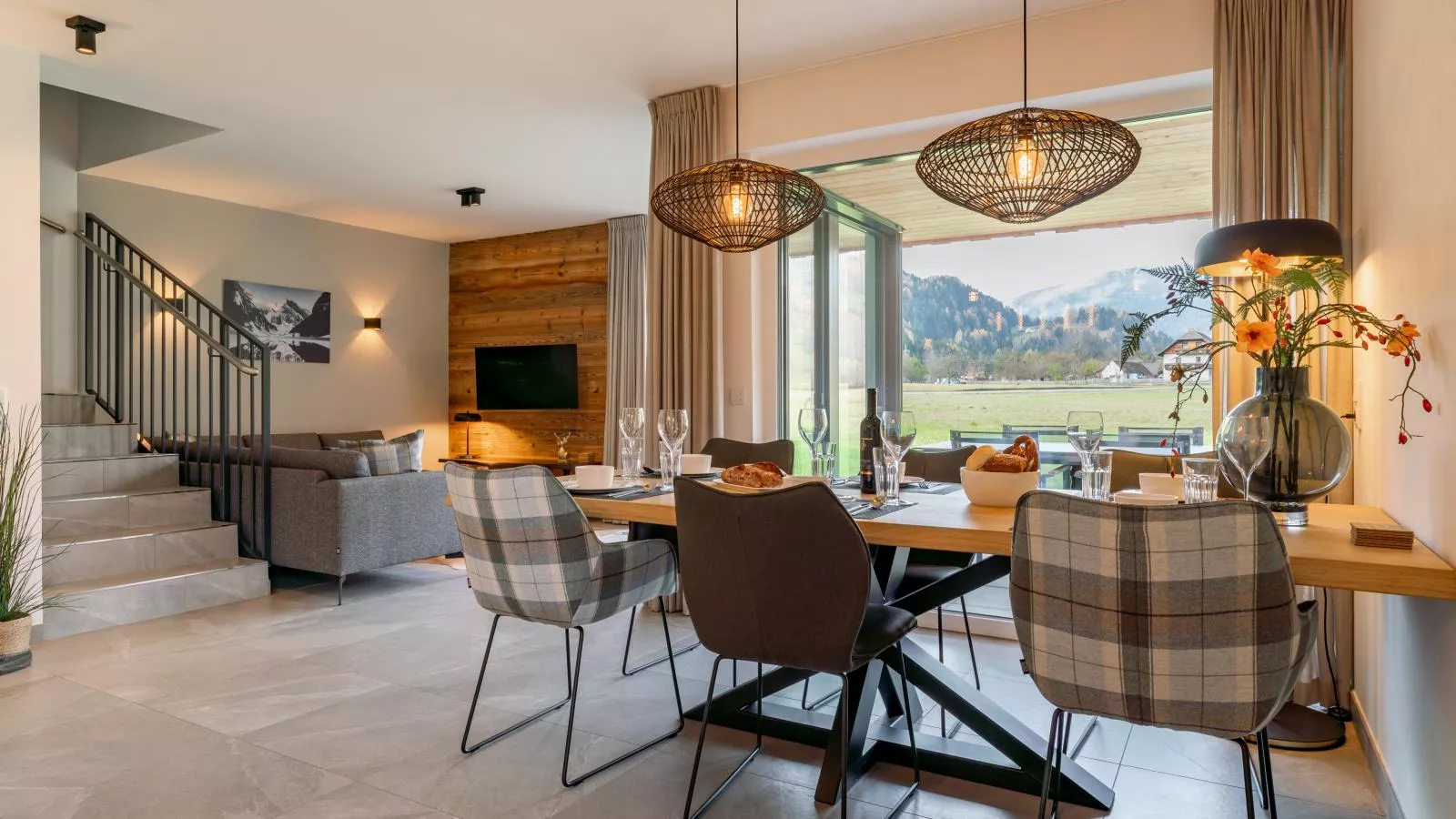 Mountain Chalet Chapeau-Indoor