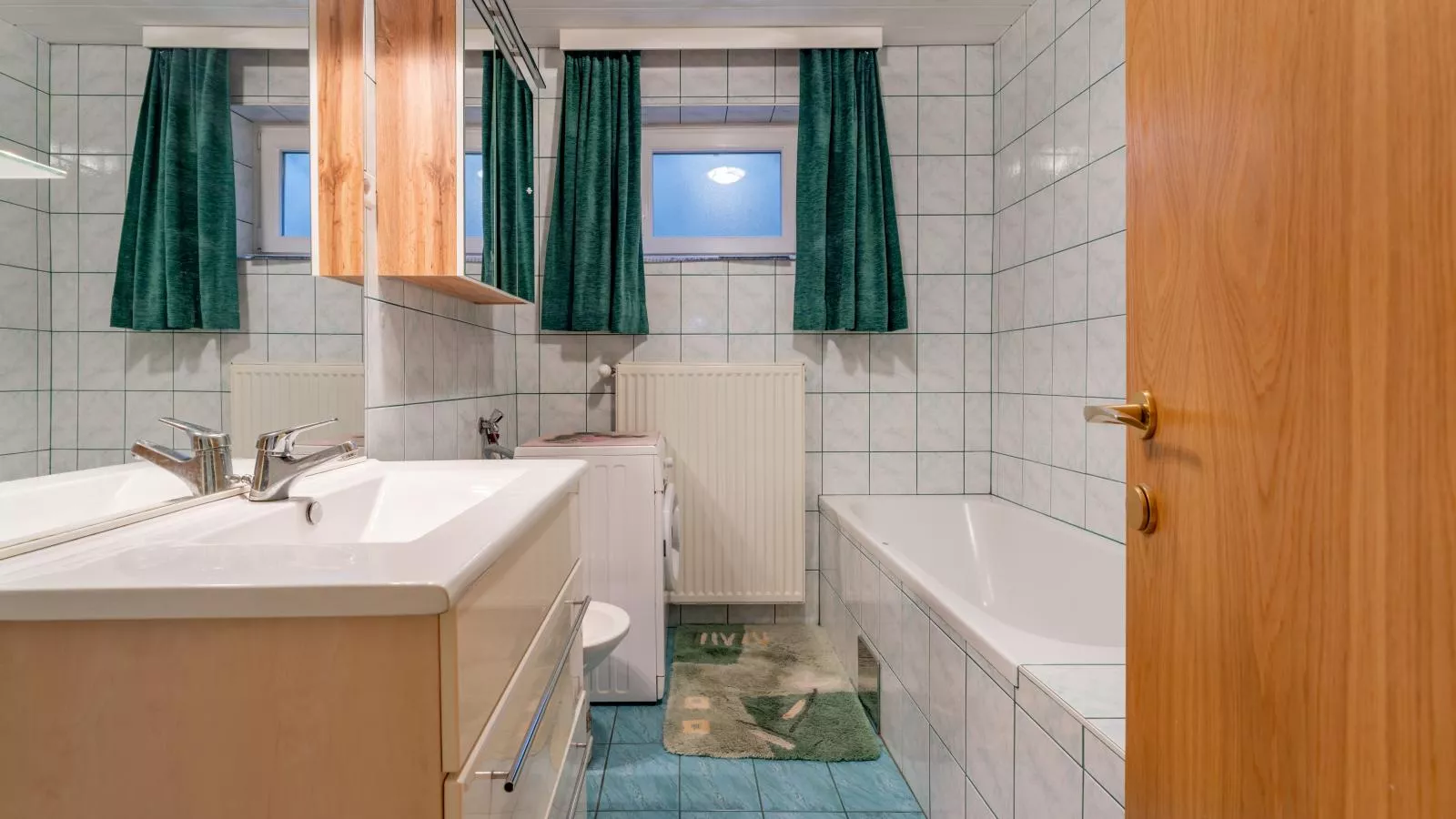 Schmitzer-Bathroom