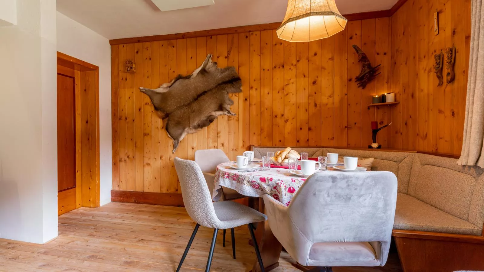 Jagerhütte-Esszimmer