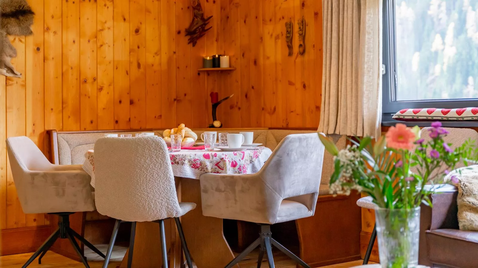 Jagerhütte-Esszimmer