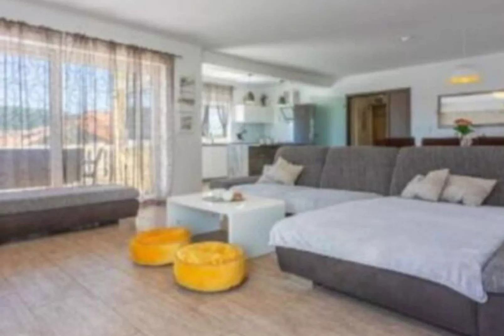 Villa Eternity-Living room