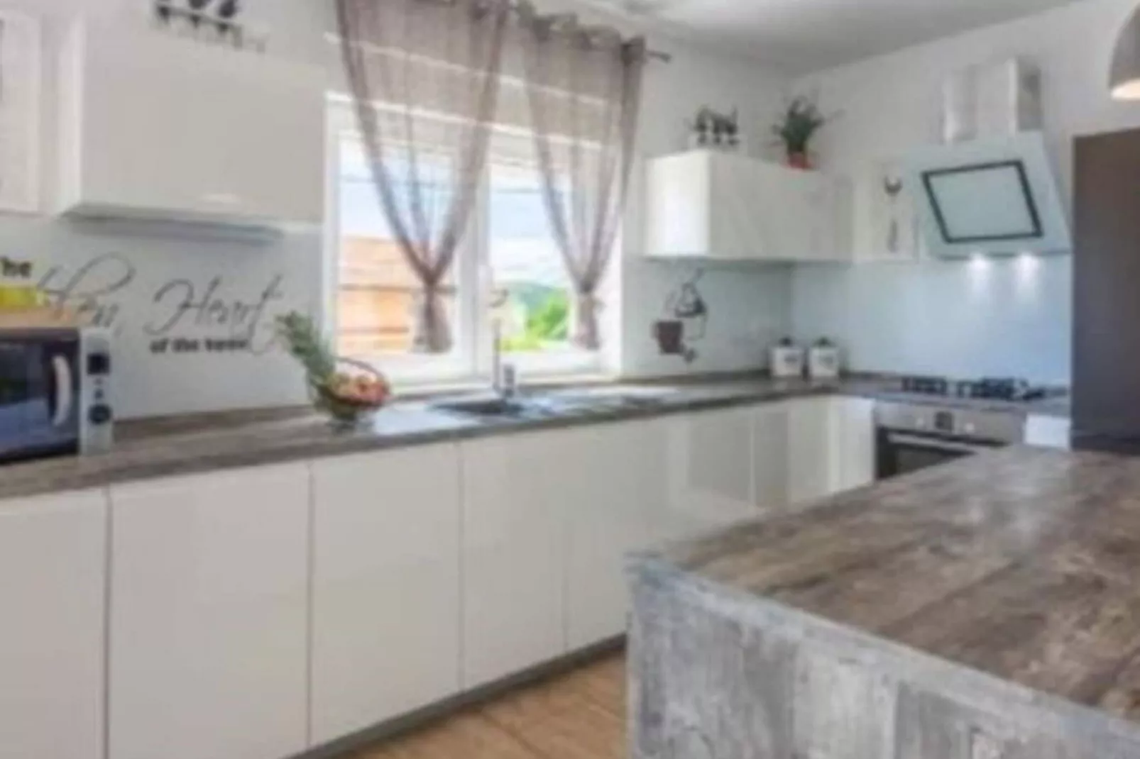 Villa Eternity-Kitchen