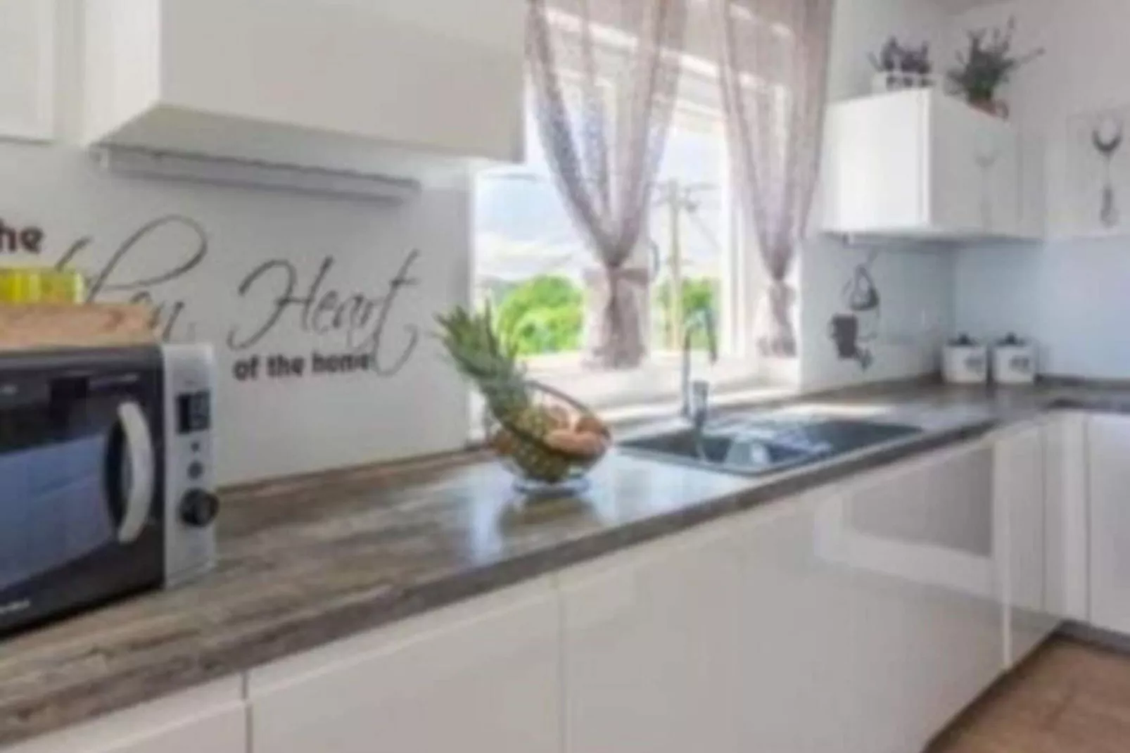 Villa Eternity-Kitchen