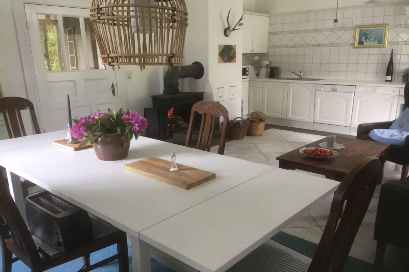 49391-Dining room