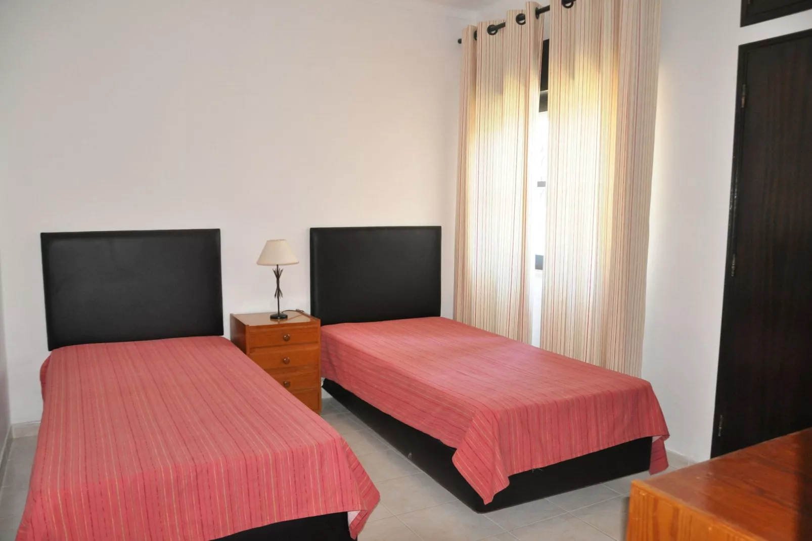 Villa Oceânico-Schlafzimmer