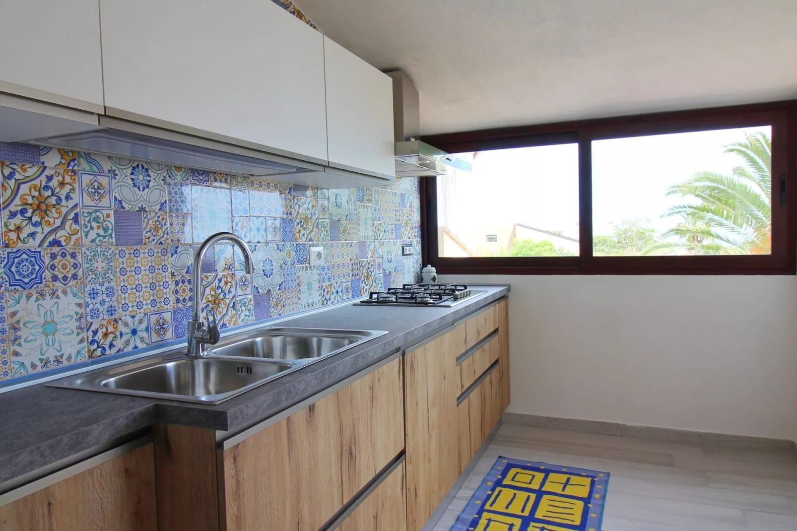 Casa Corina Quadrilocale Turagri-Kitchen