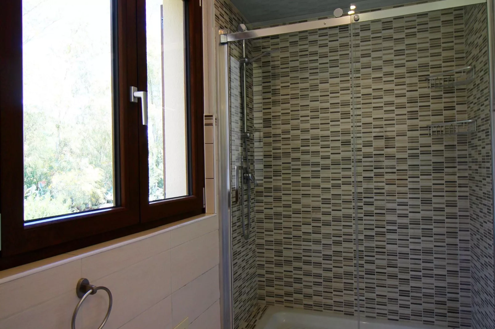 Casa Corina Quadrilocale Turagri-Bathroom