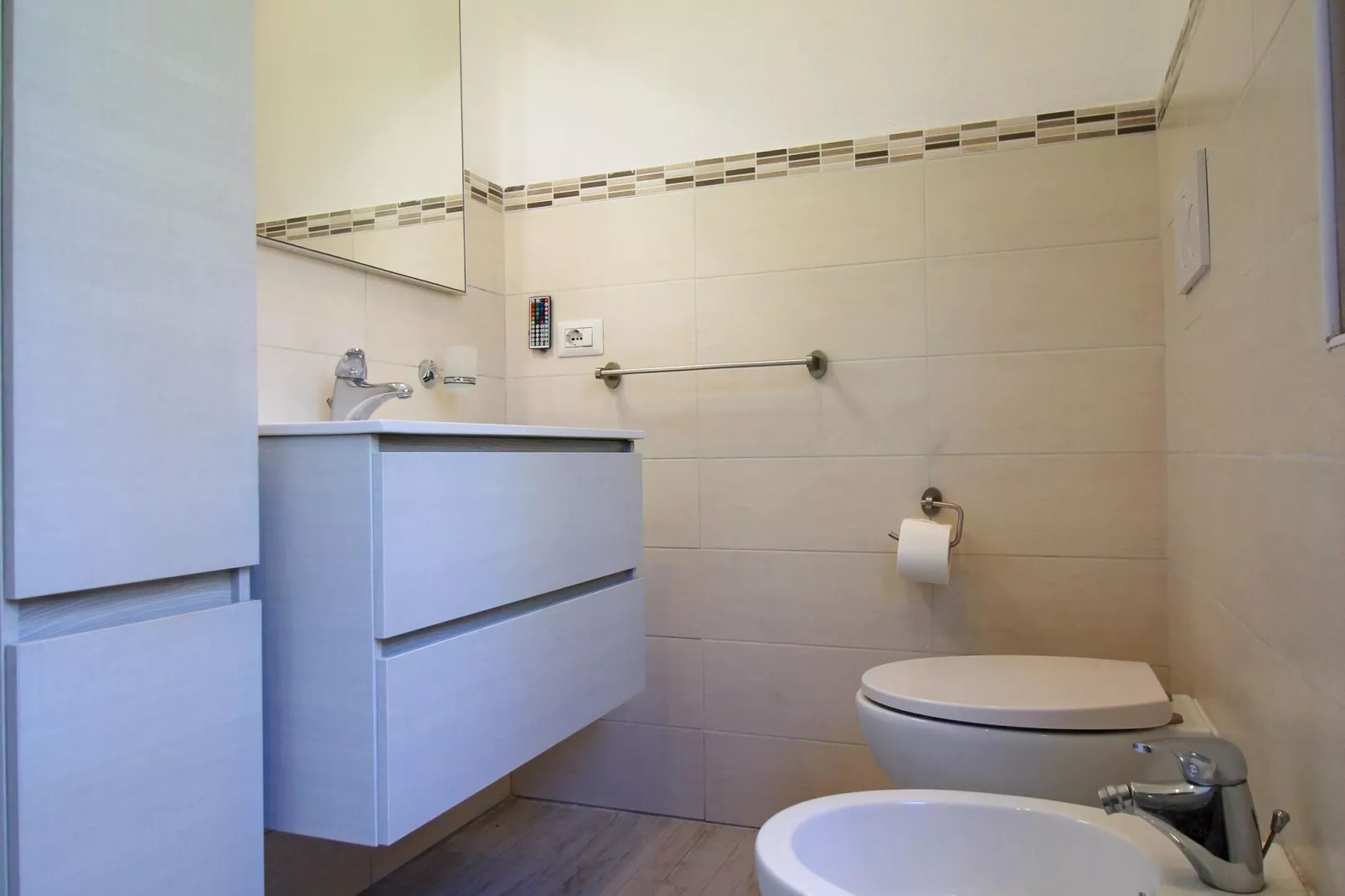 Casa Corina Quadrilocale Turagri-Bathroom